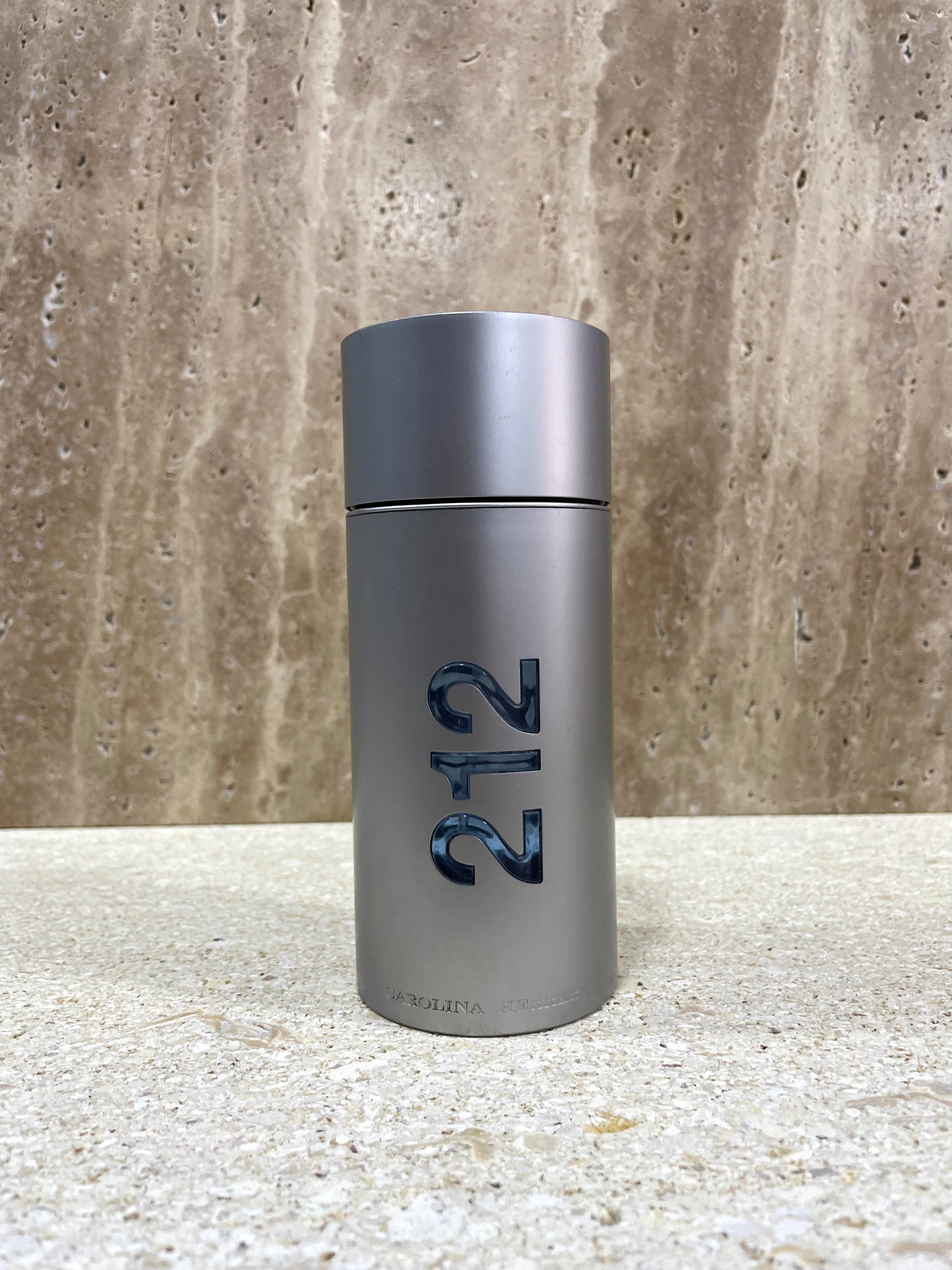 Carolina herrera 212 classic sales